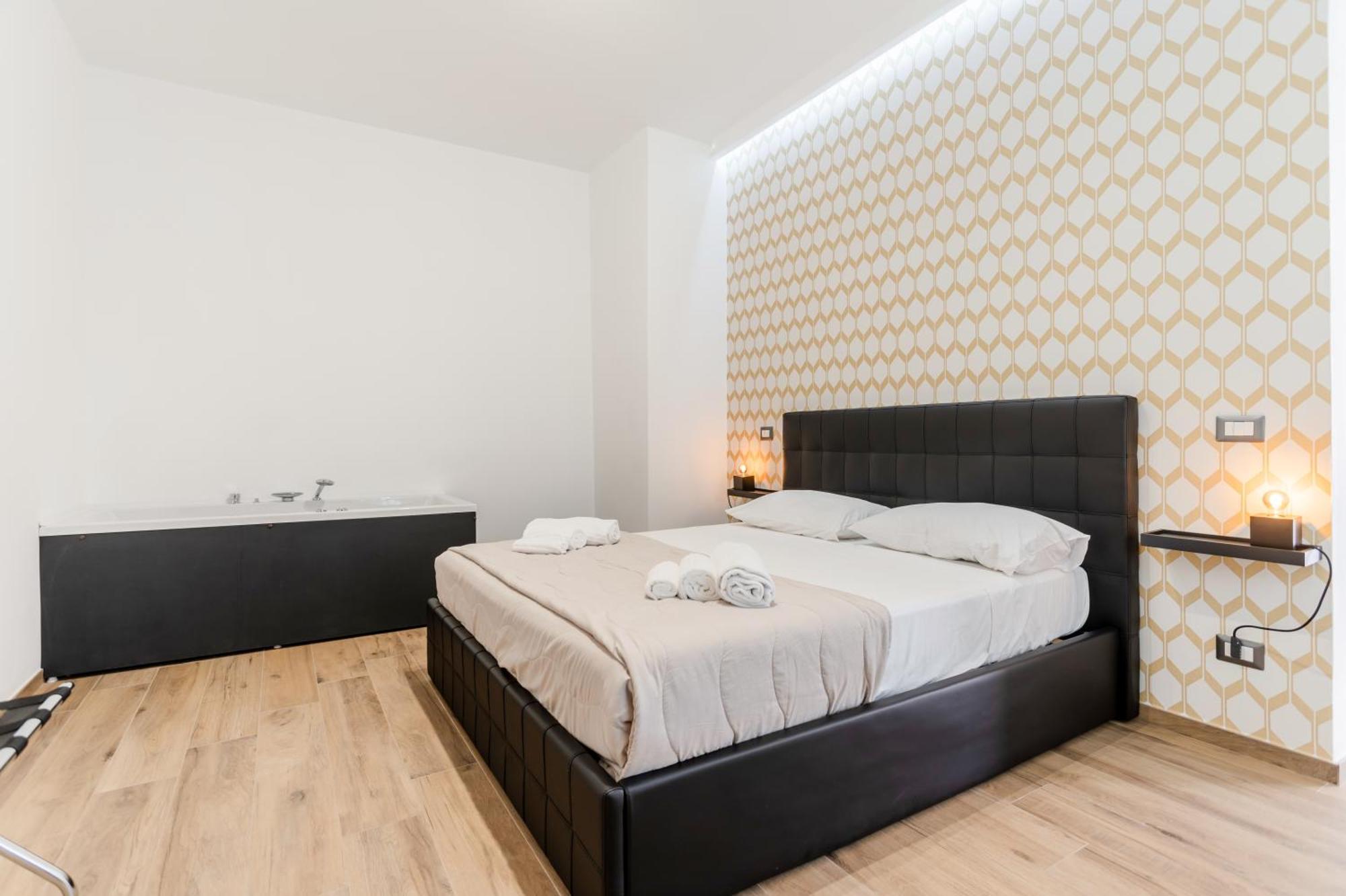 Pietramare Luxury Suites Bari Exterior photo