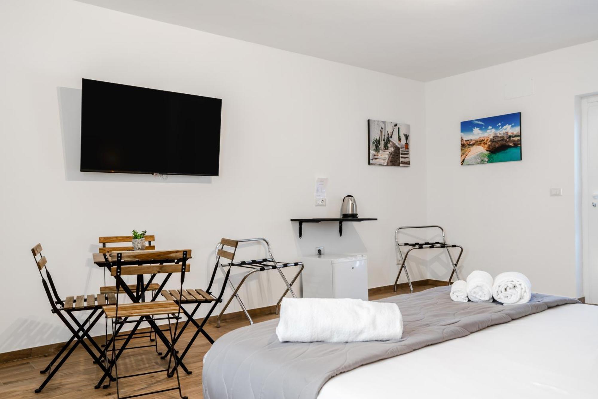 Pietramare Luxury Suites Bari Exterior photo