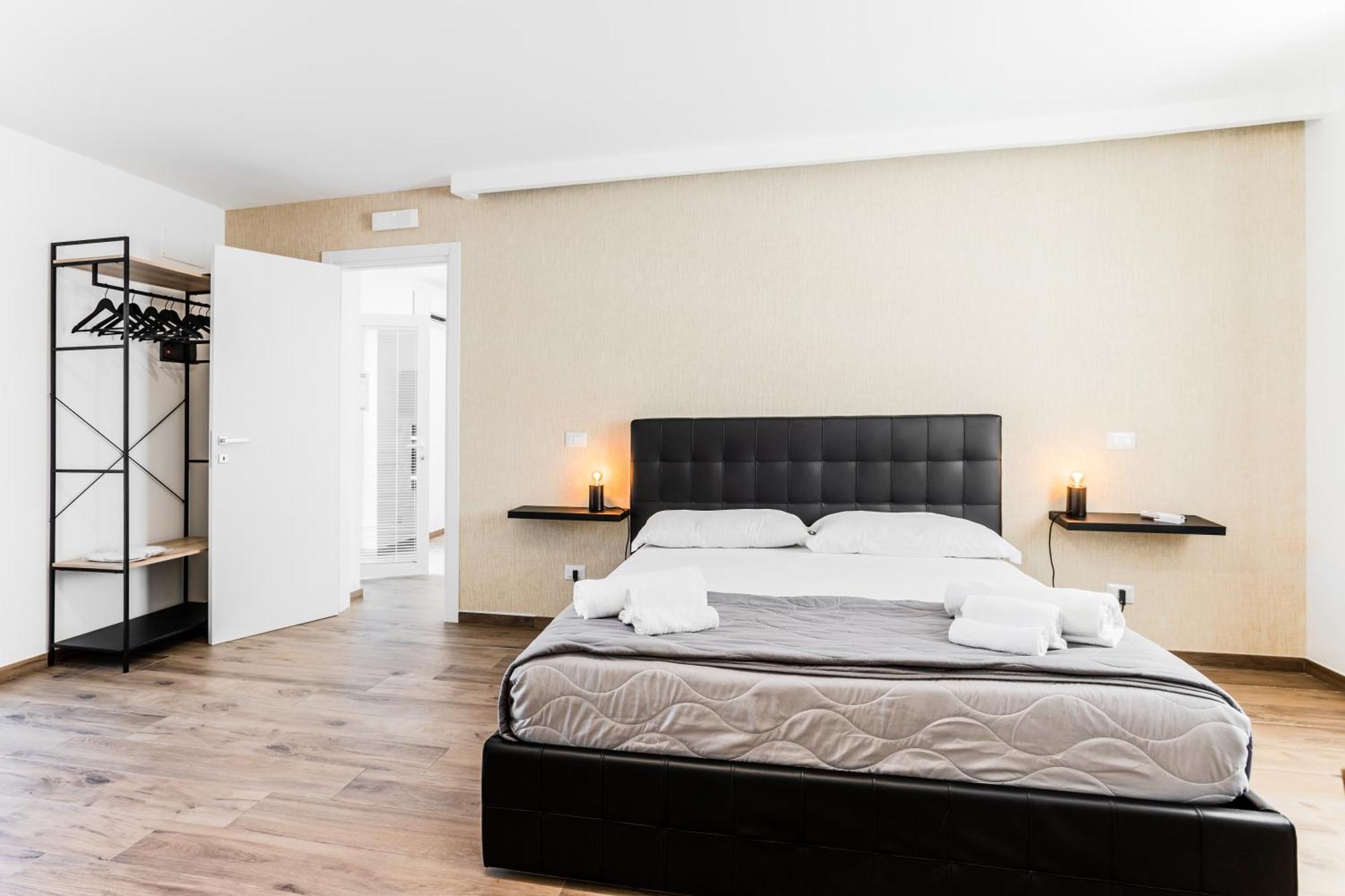 Pietramare Luxury Suites Bari Exterior photo