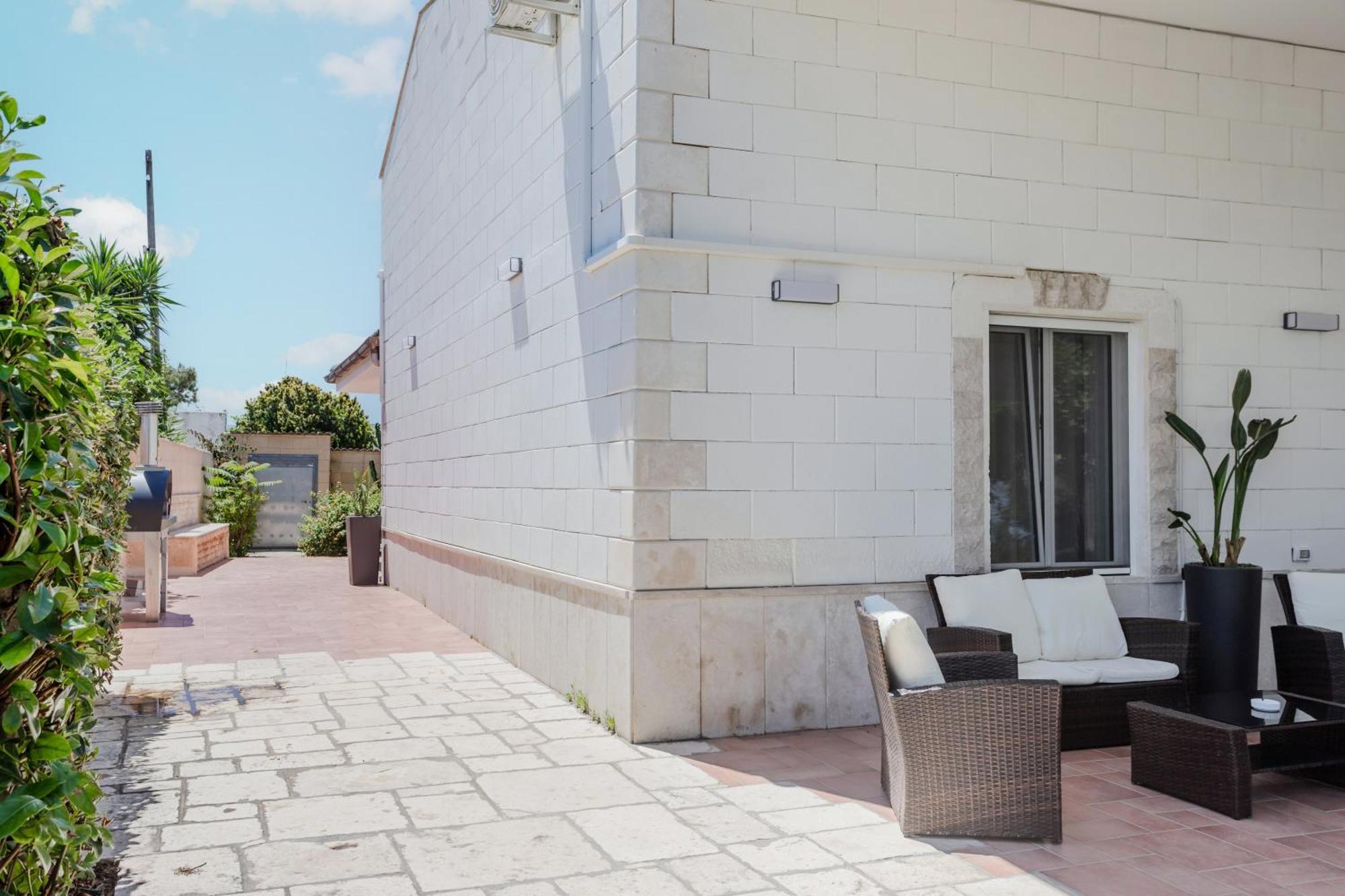 Pietramare Luxury Suites Bari Exterior photo