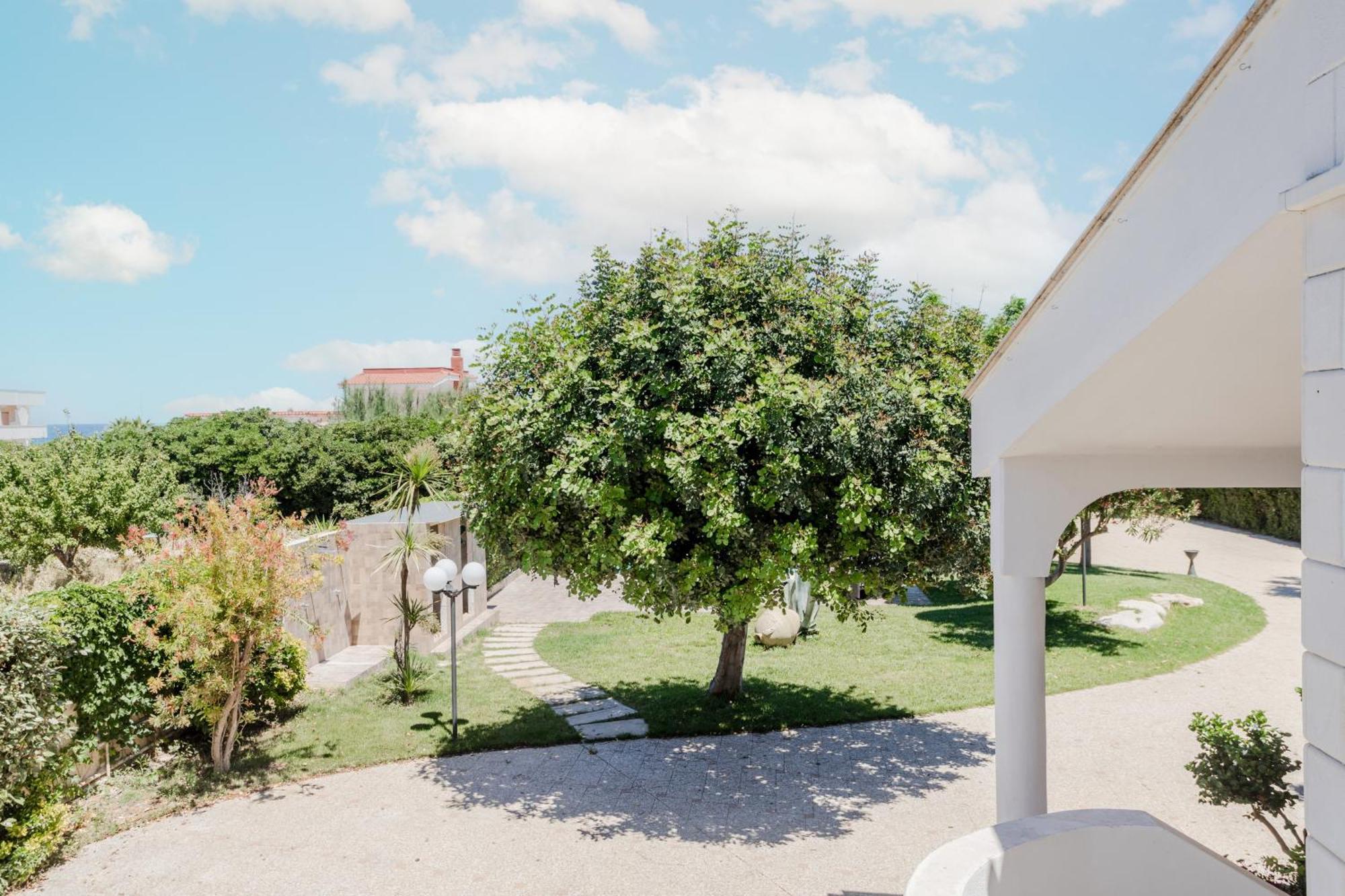 Pietramare Luxury Suites Bari Exterior photo