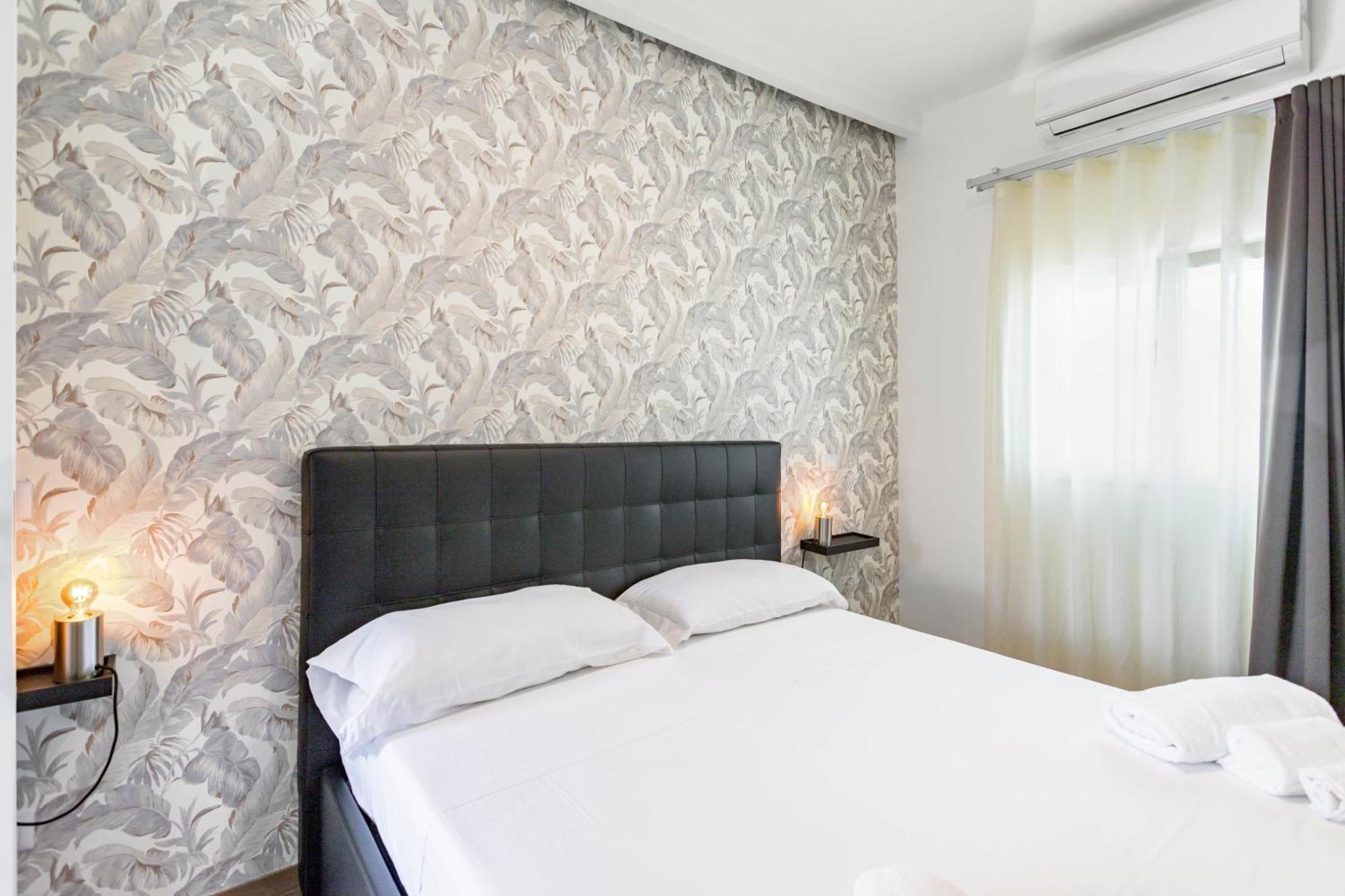 Pietramare Luxury Suites Bari Exterior photo