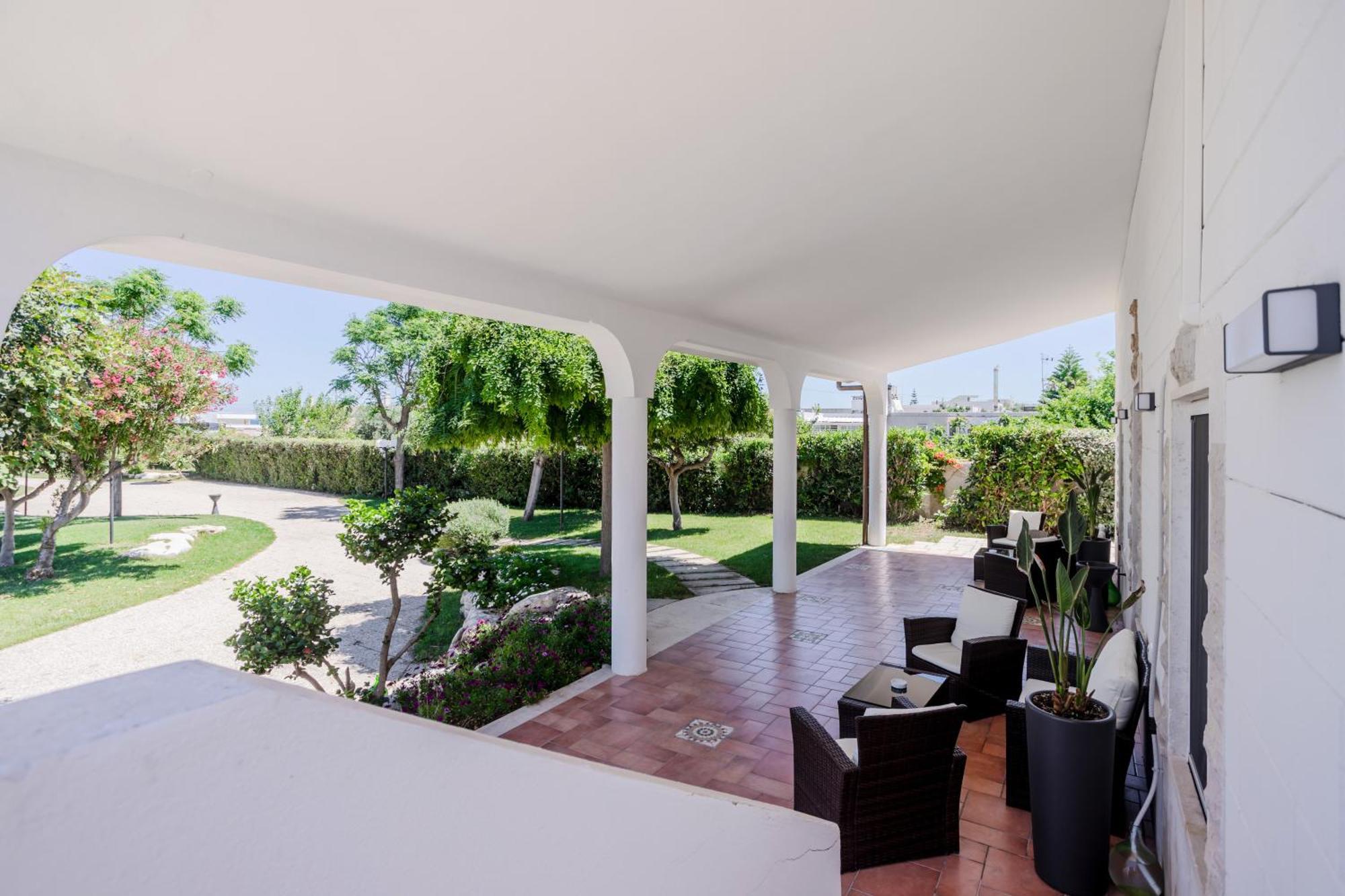 Pietramare Luxury Suites Bari Exterior photo