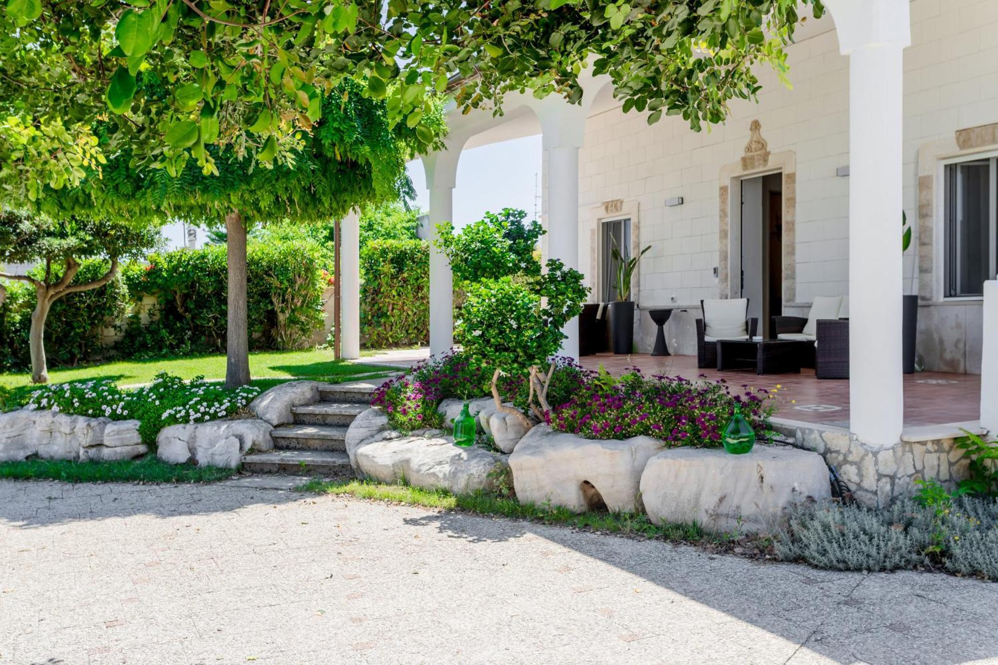 Pietramare Luxury Suites Bari Exterior photo