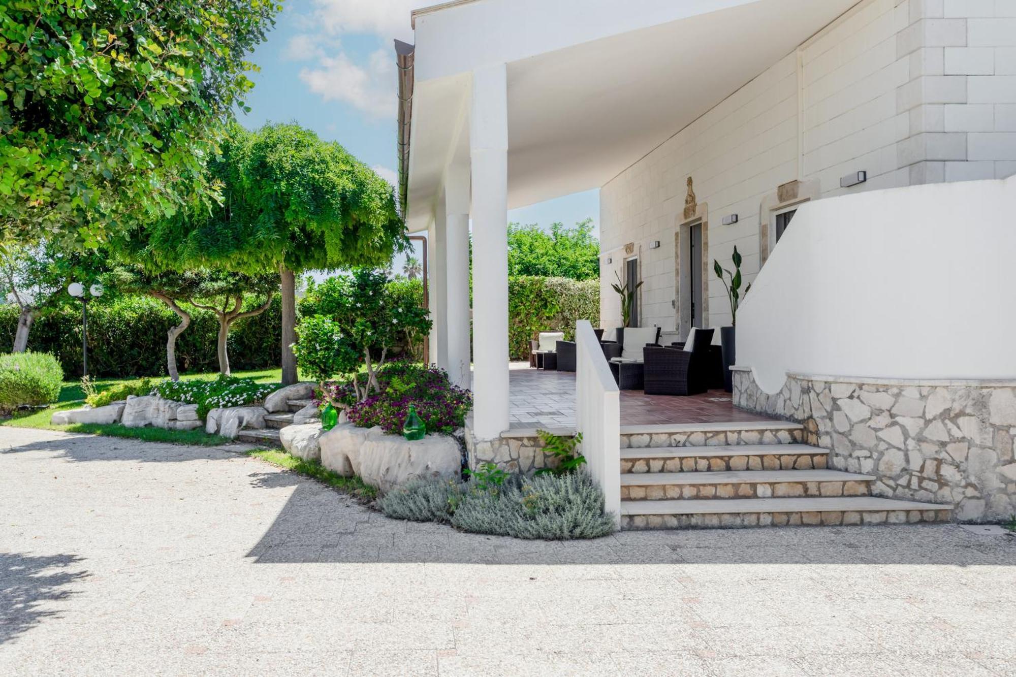 Pietramare Luxury Suites Bari Exterior photo